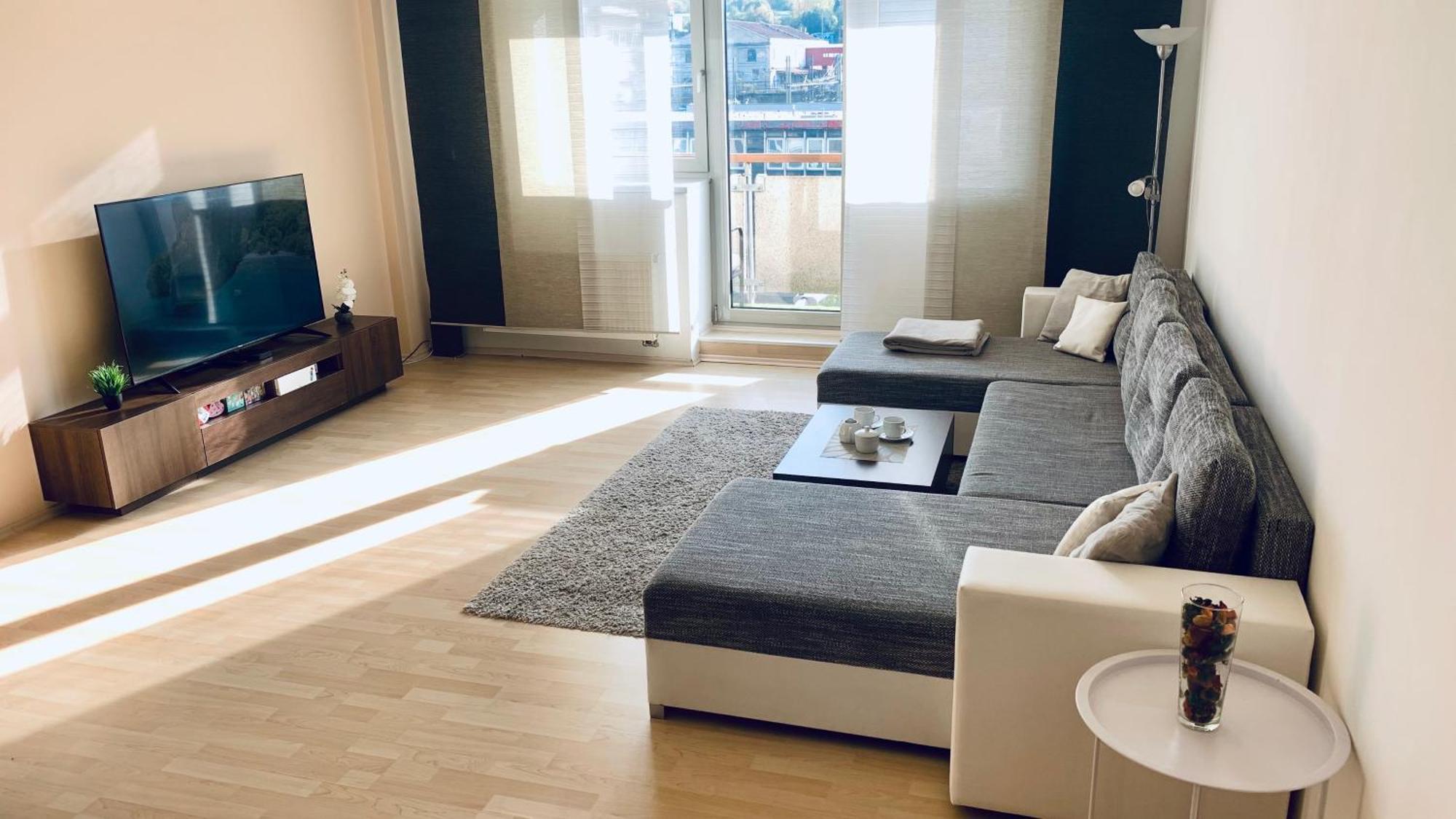 Apartment Ceskomoravska - O2 Arena براغ المظهر الخارجي الصورة